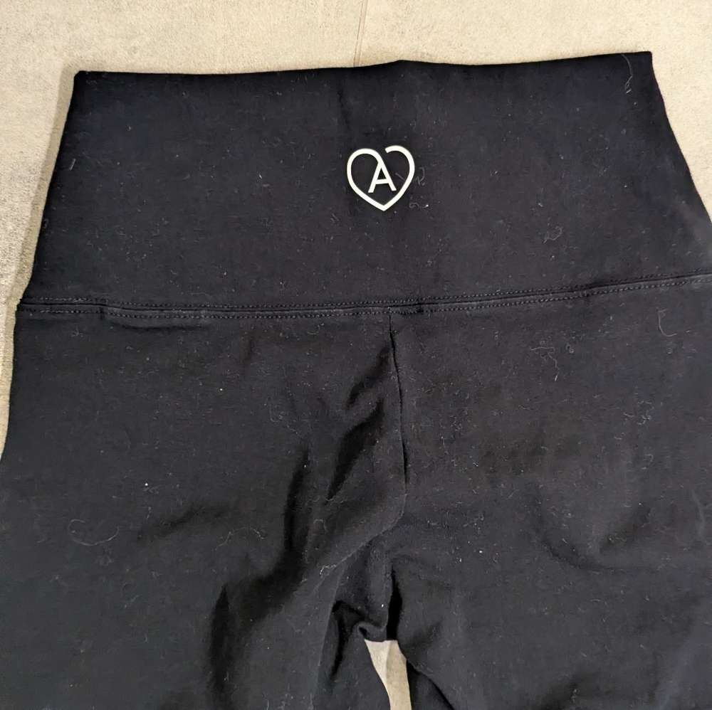 Aritzia TNA Health Care Hero Leggings Black Size S High Rise‎ - Picture 5 of 7